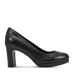 Rockport / Carmen Total Motion Platform Pumps
