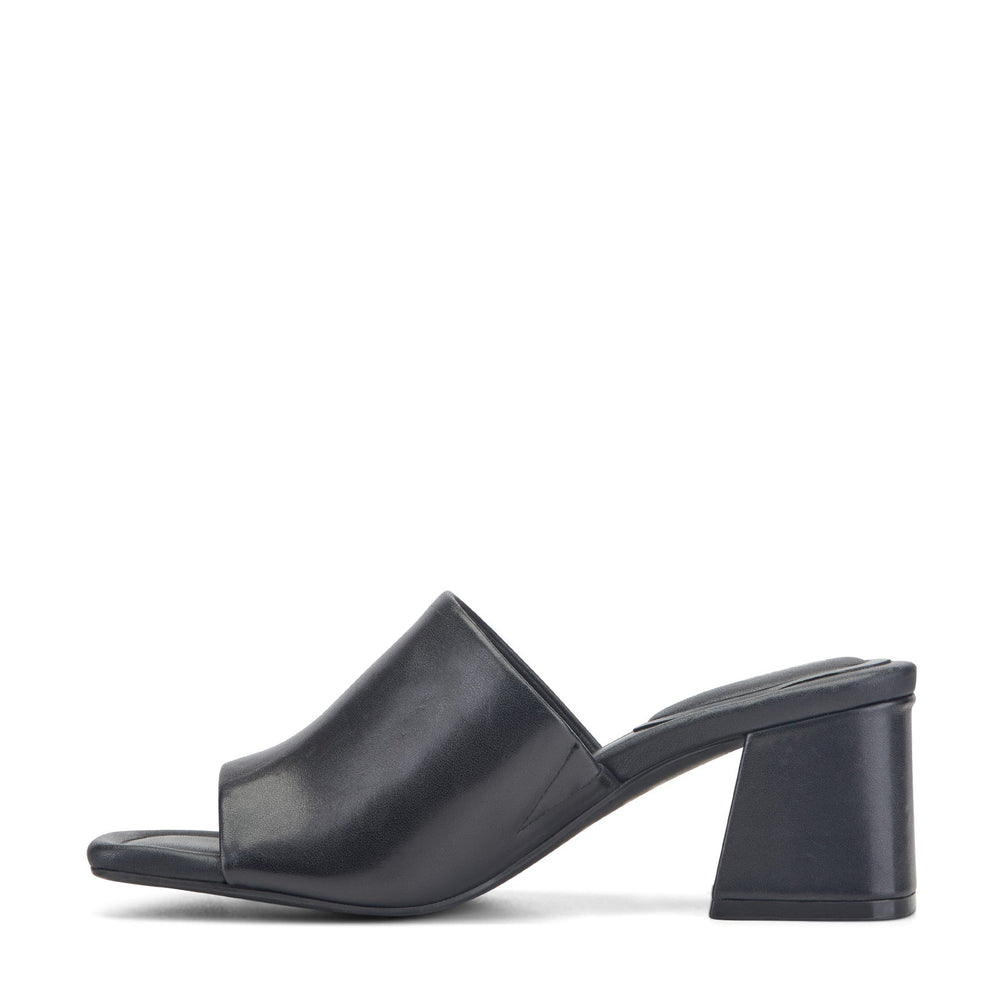 Rockport / Gracyn Slip-On Sandals
