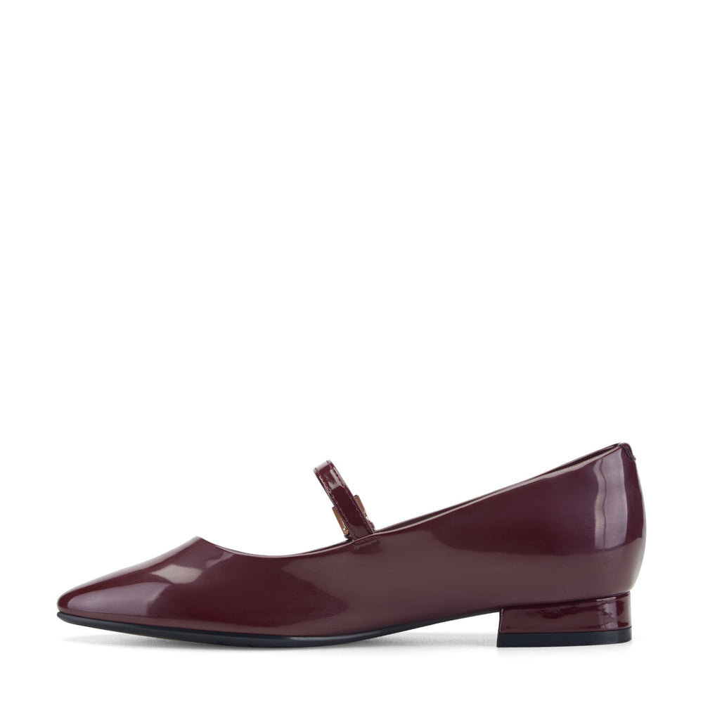 Rockport / Taren Total Motion Pointy Toe Dress Flats