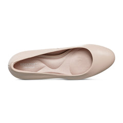 Rockport / Carmen Total Motion Platform Pumps